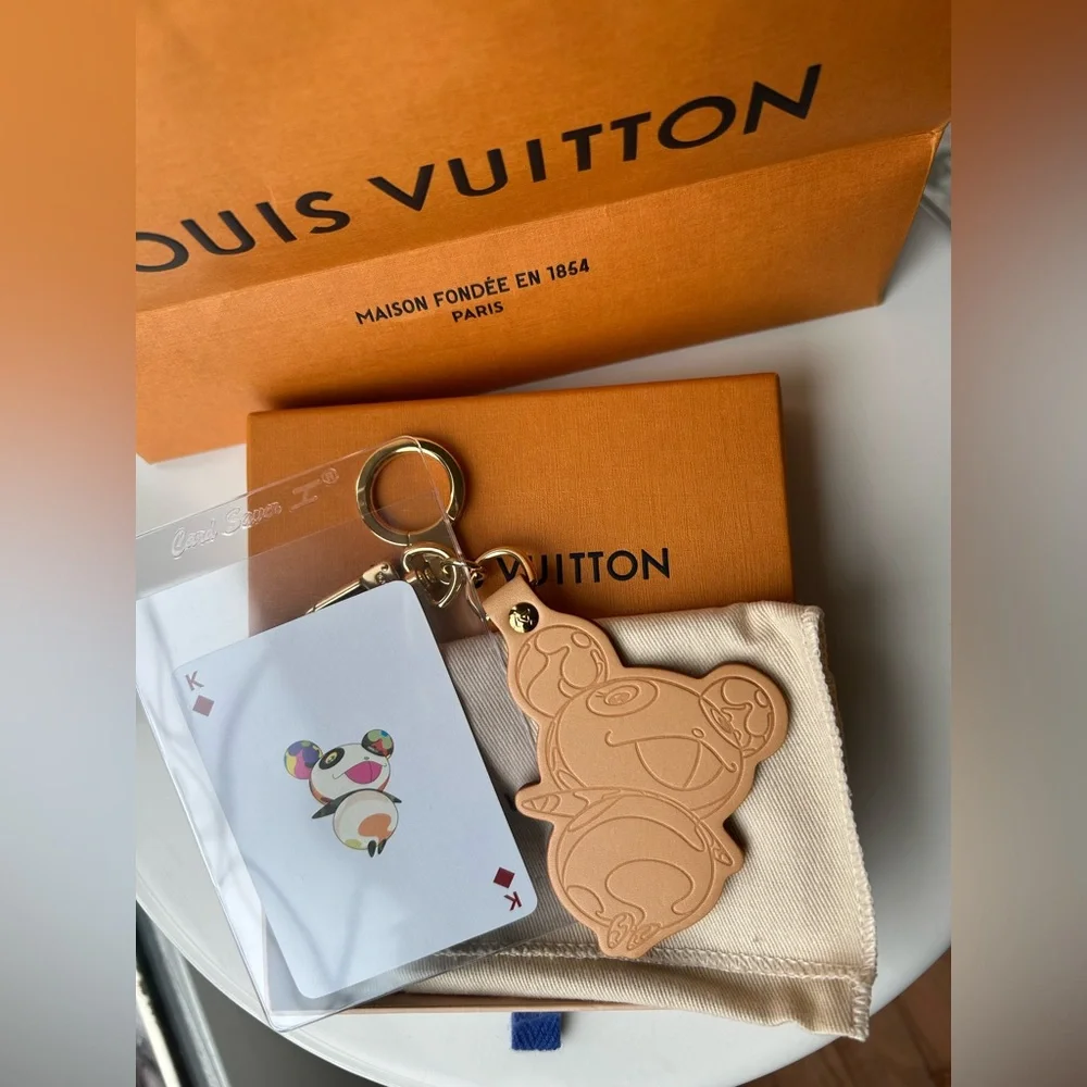 Louis Vuitton X Murakami Porte Cles Panda Key Ring + Panda LV collectible card - Picture 11 of 16